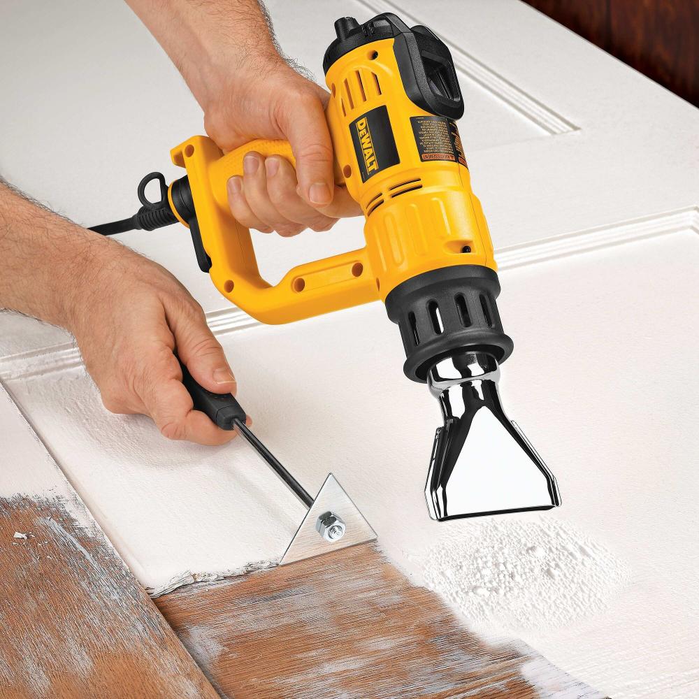 DEWALT Heat Gun With Lcd Display & Hard Case/Accessory Kit